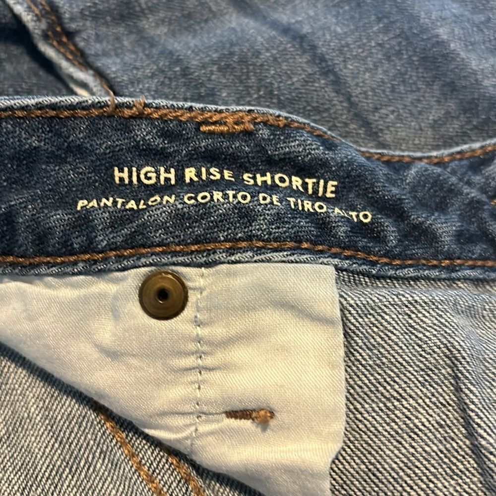 Universal Thread Hi Rise Vintage Shortie Button Front Size 18 - Picture 5 of 8